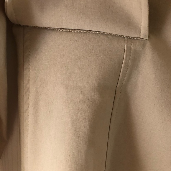 XOXO light khaki blazer w shoulder detail - Picture 7 of 9